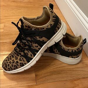 Leopard Print Knit Sneakers - Black & Tan